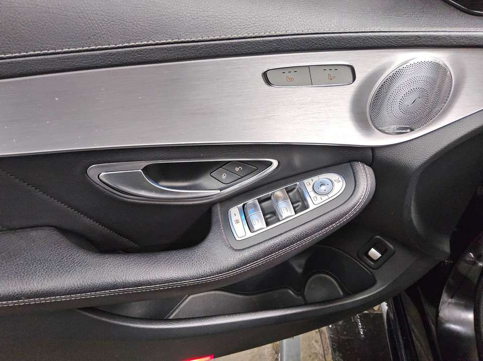 Mercedes-Benz C 250 - Imagem 9