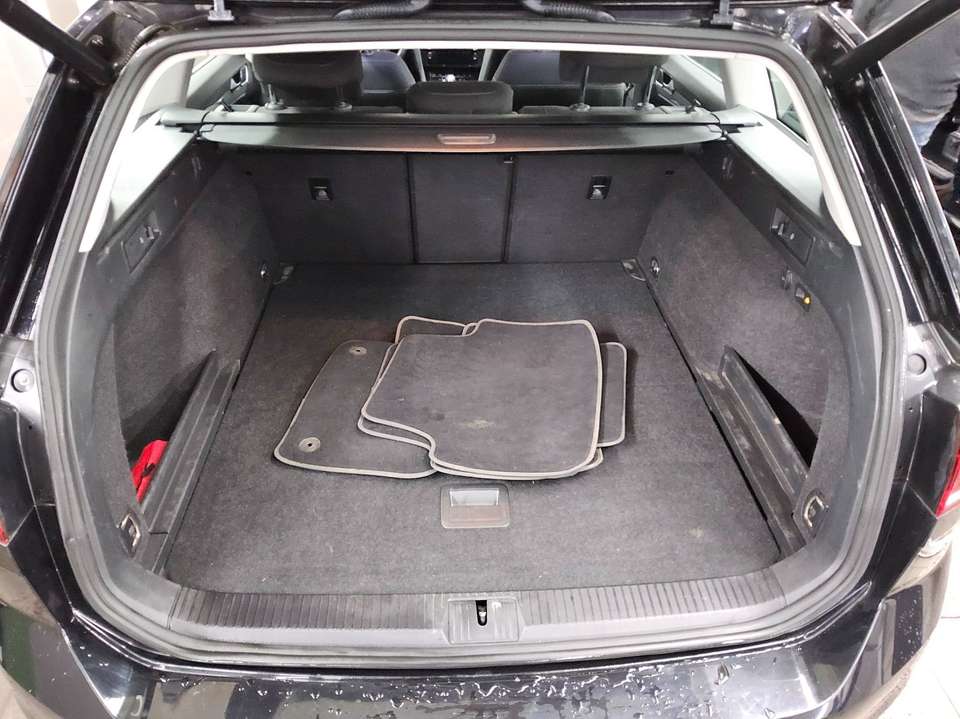 Volkswagen Passat - Imagem 11