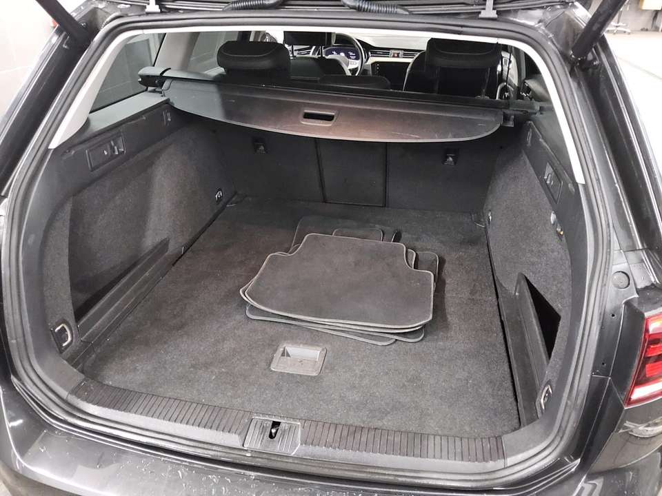 Volkswagen Passat - Imagem 12