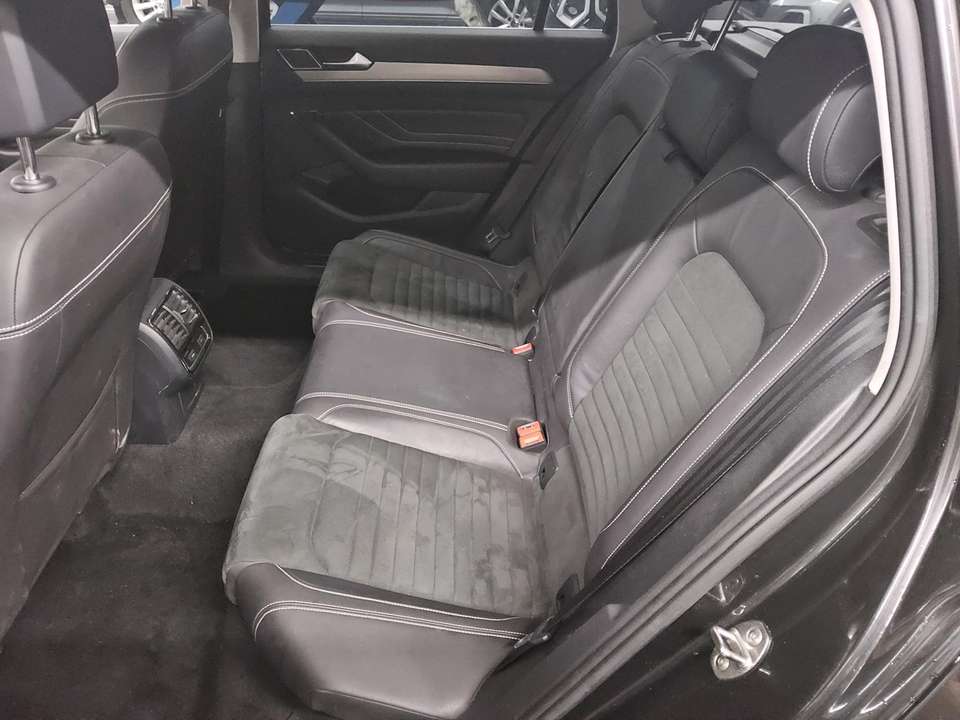 Volkswagen Passat - Imagem 13