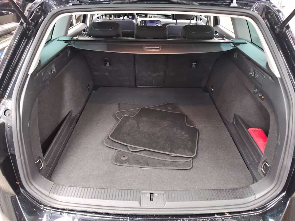 Volkswagen Passat - Imagem 13
