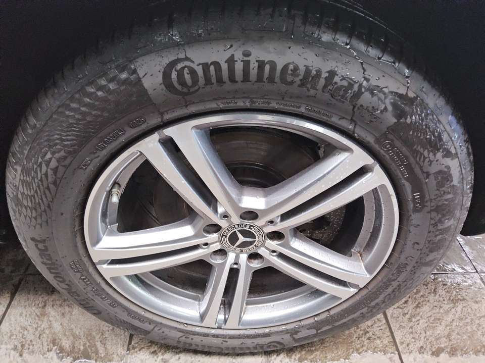 Mercedes-Benz GLC 220 - Imagem 10