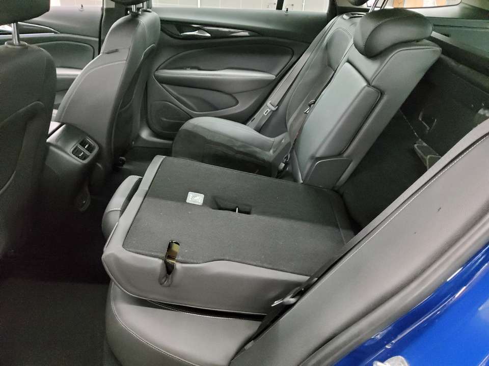 Opel Insignia - Imagem 12