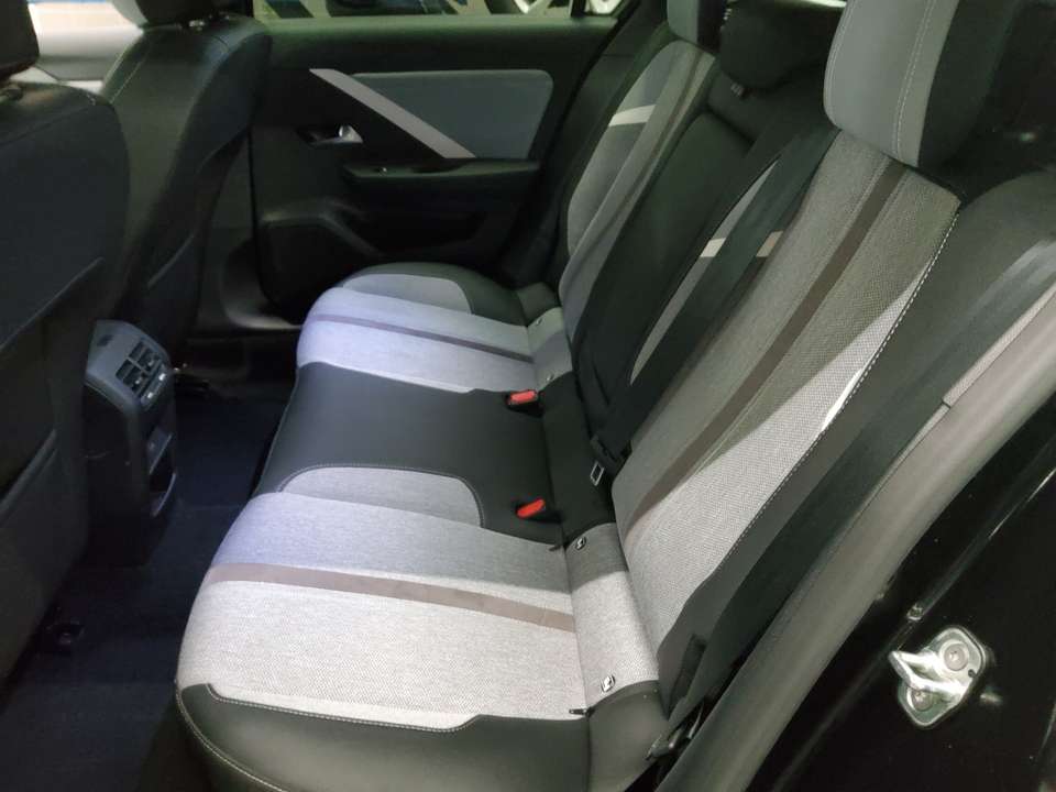 Opel Astra - Imagem 13