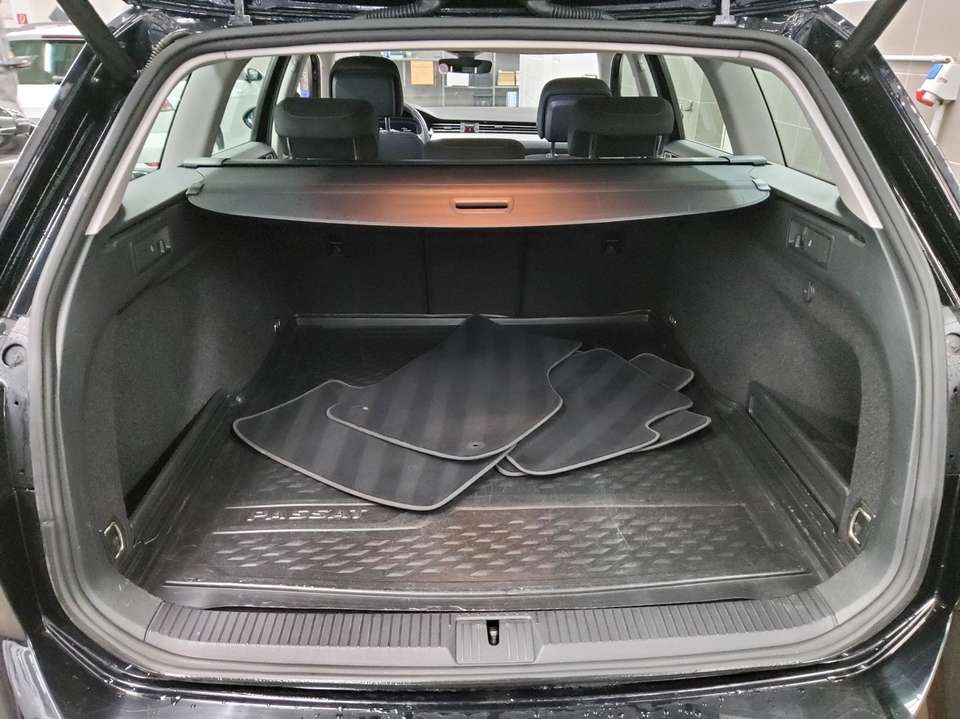 Volkswagen Passat - Imagem 12