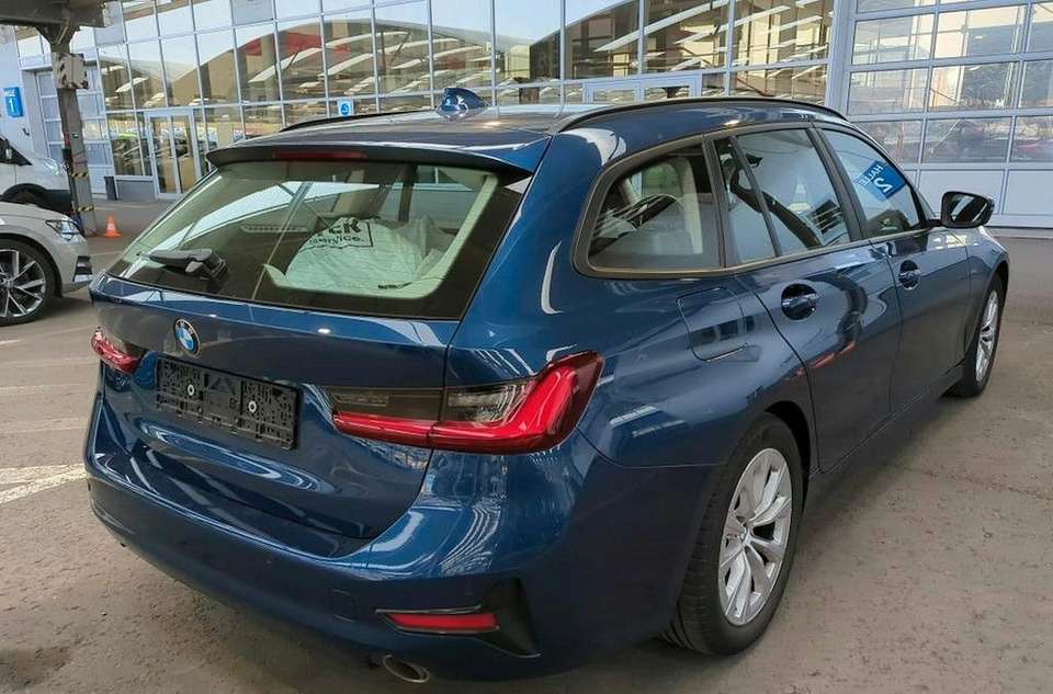 BMW 320 - Imagem 2