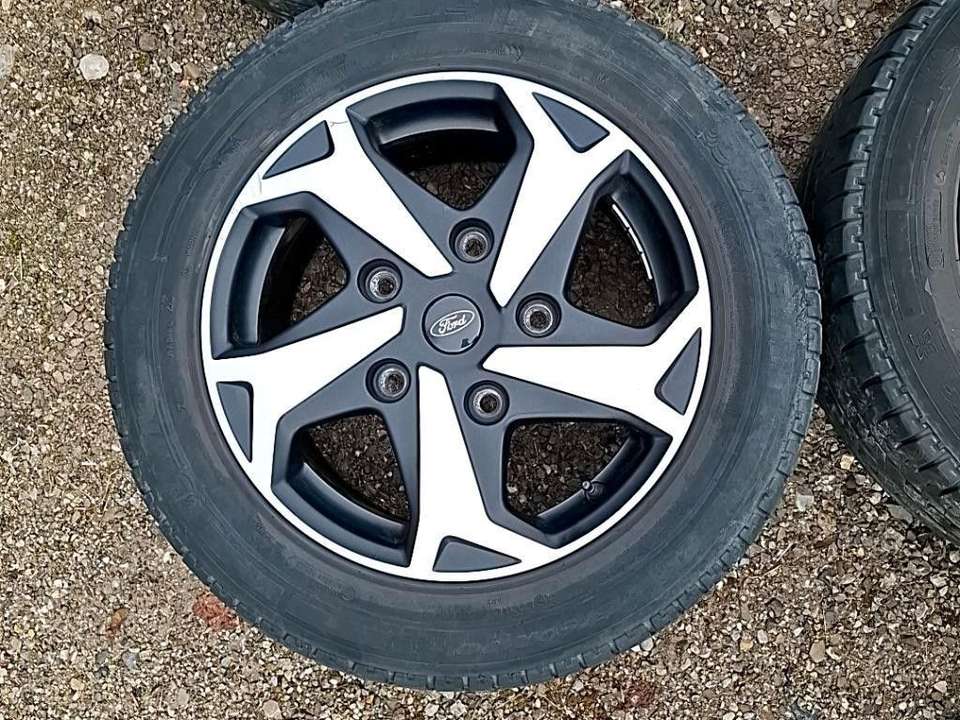 Ford Tourneo Custom - Imagem 4