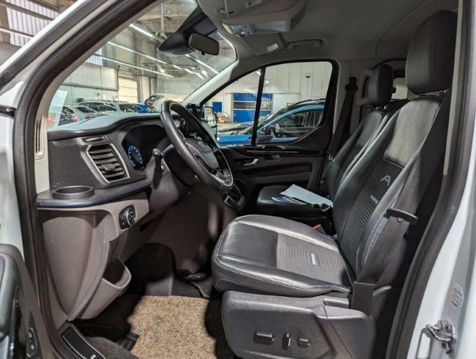 Ford Tourneo Custom - Imagem 6