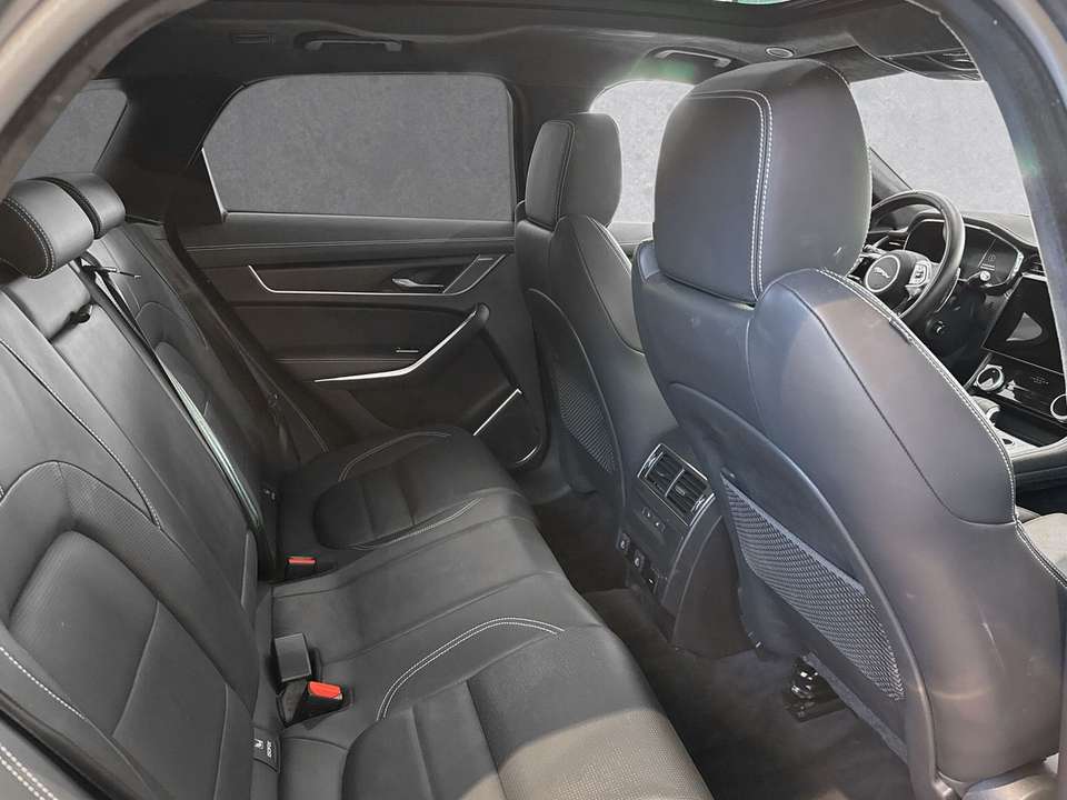 Jaguar F-Pace - Imagem 5