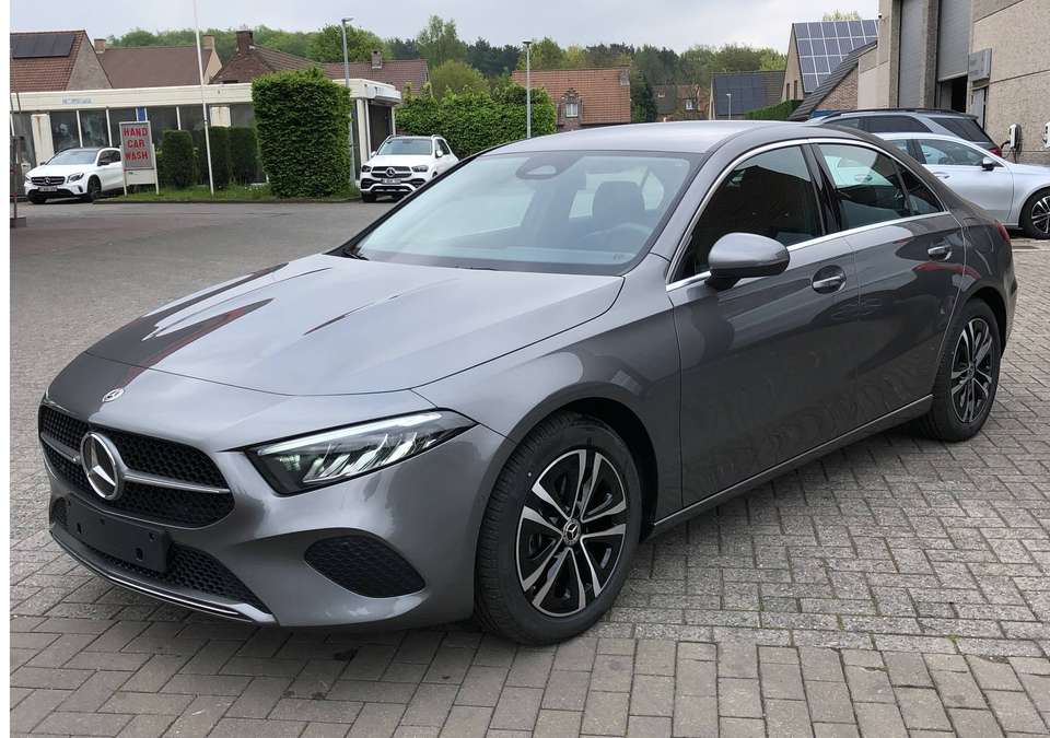 Mercedes-Benz A 180 - Imagem 1