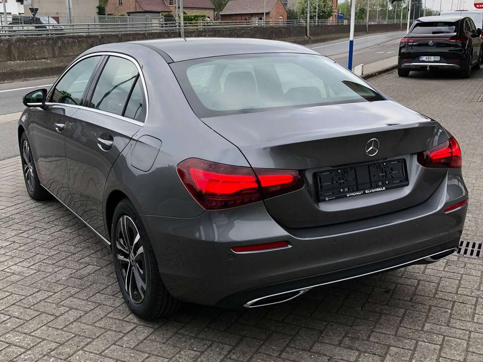 Mercedes-Benz A 180 - Imagem 2