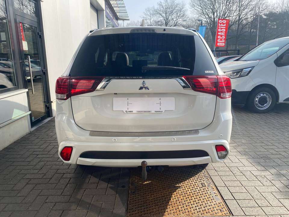 Mitsubishi Outlander - Imagem 7