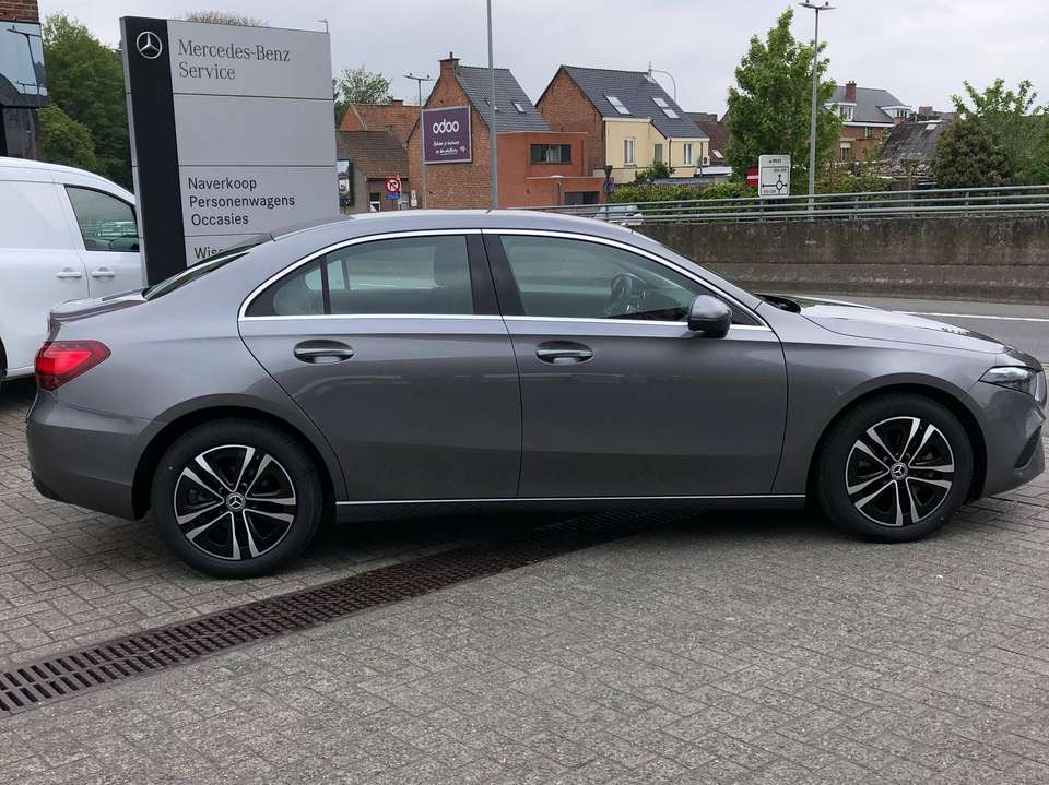 Mercedes-Benz A 180 - Imagem 5