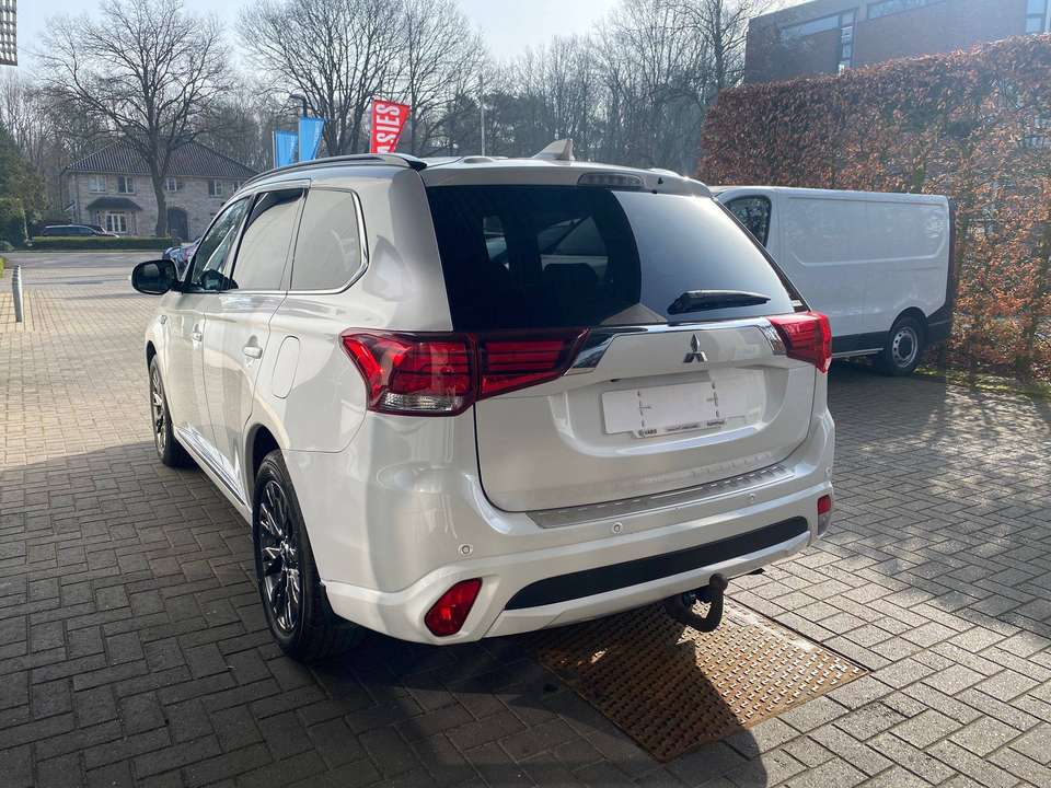 Mitsubishi Outlander - Imagem 10