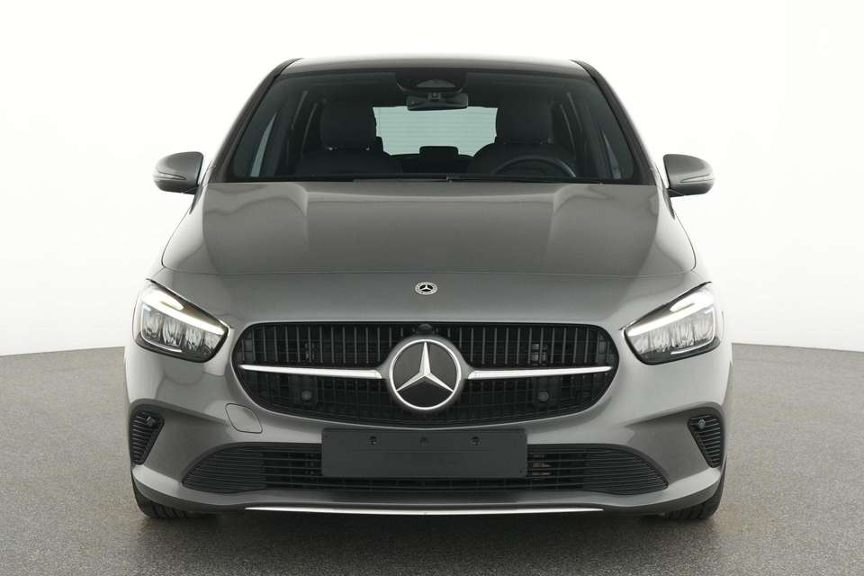 Mercedes-Benz B 180 - Imagem 6