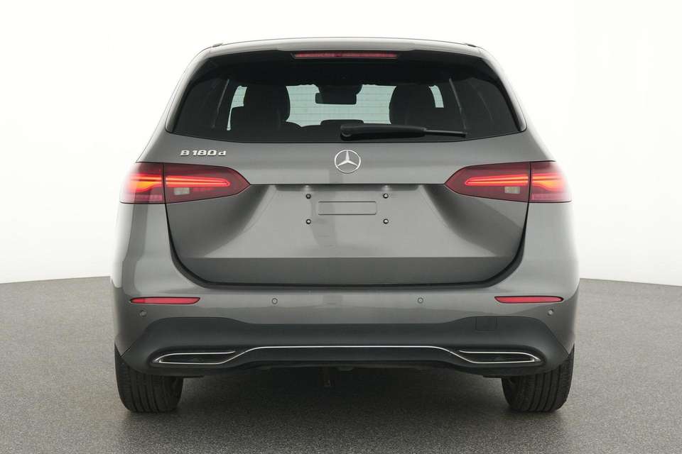 Mercedes-Benz B 180 - Imagem 7
