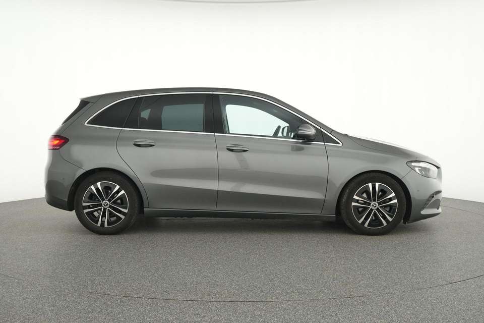 Mercedes-Benz B 180 - Imagem 9