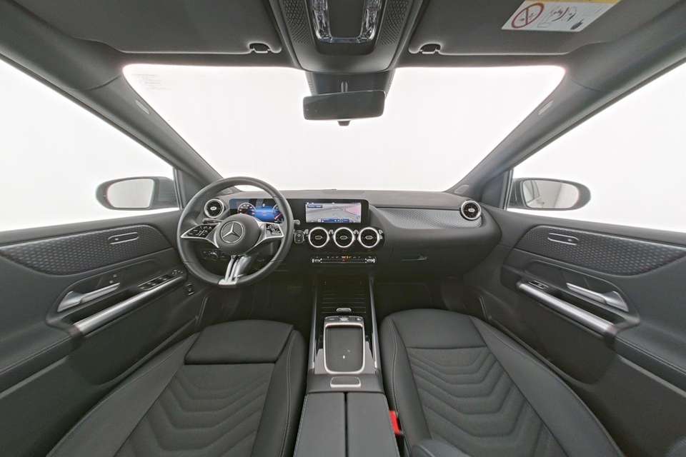 Mercedes-Benz B 180 - Imagem 12