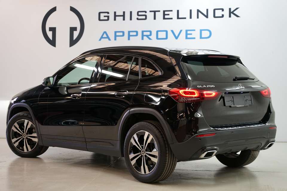 Mercedes-Benz GLA 200 - Imagem 8