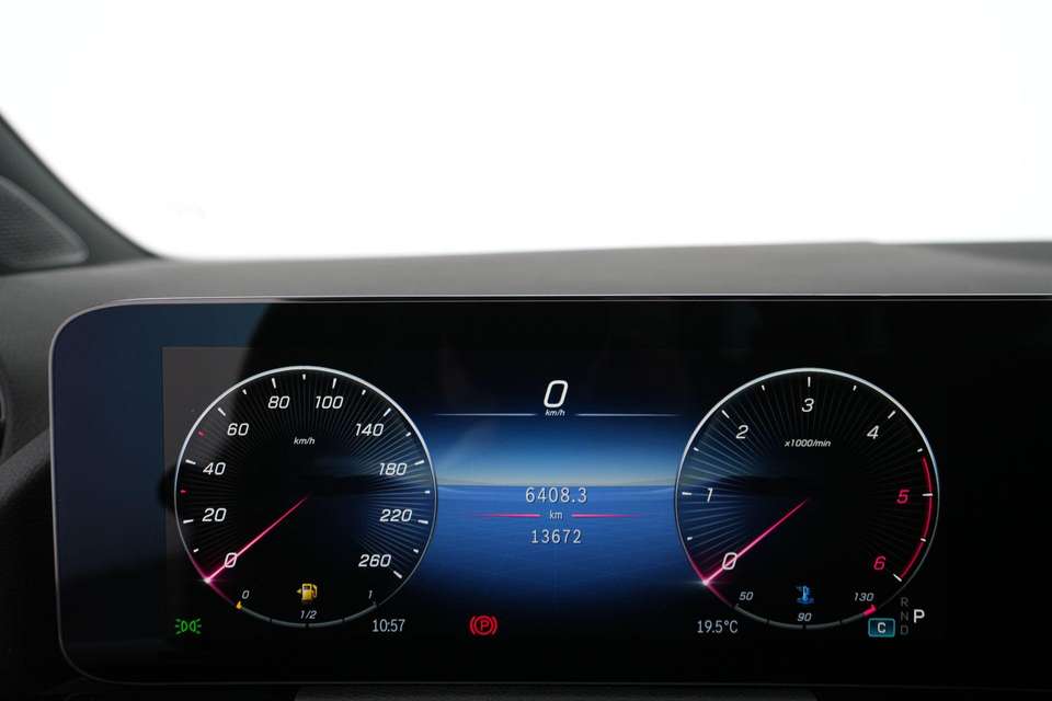 Mercedes-Benz B 180 - Imagem 14