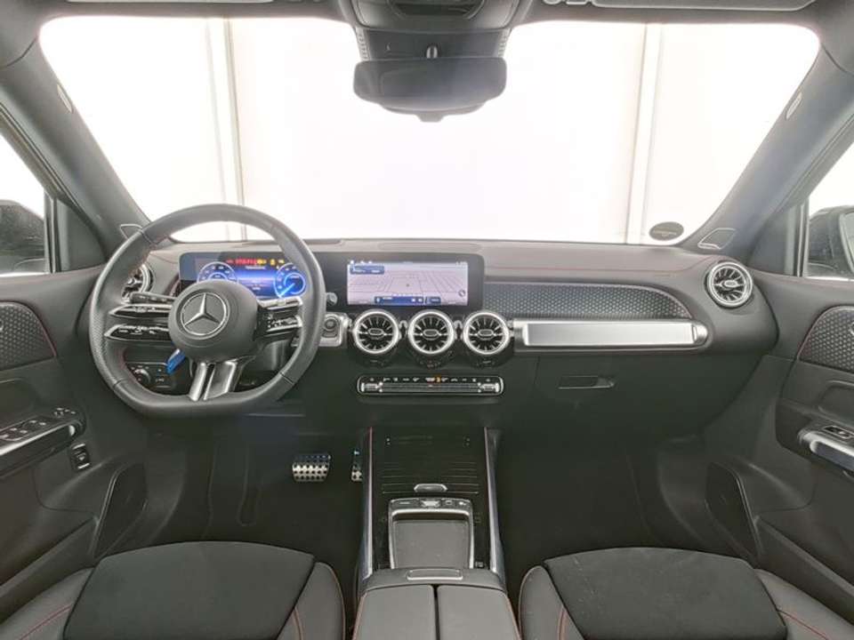 Mercedes-Benz EQB 250 - Imagem 5