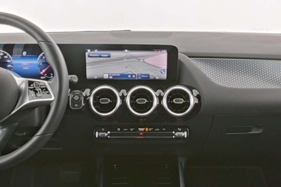 Mercedes-Benz B 180 - Imagem 15