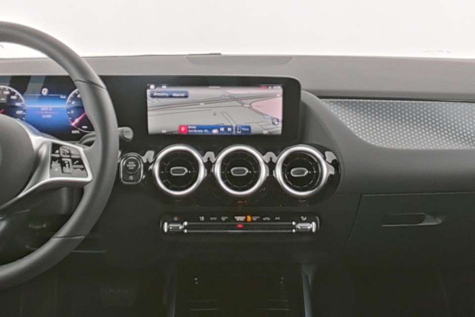 Mercedes-Benz B 180 - Imagem 15