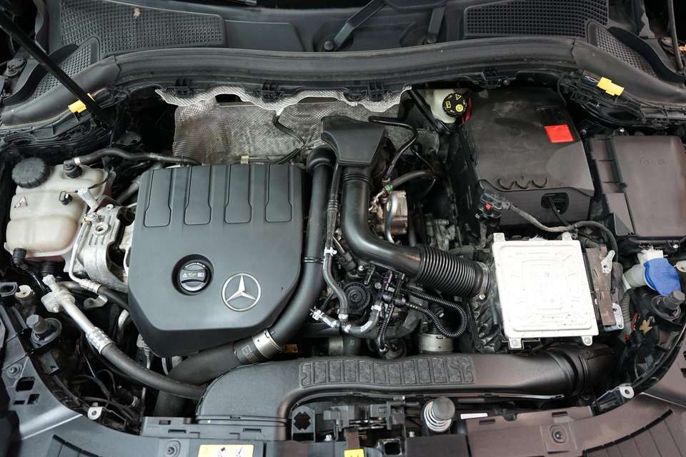 Mercedes-Benz GLA 200 - Imagem 12