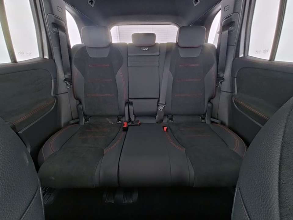 Mercedes-Benz EQB 250 - Imagem 9