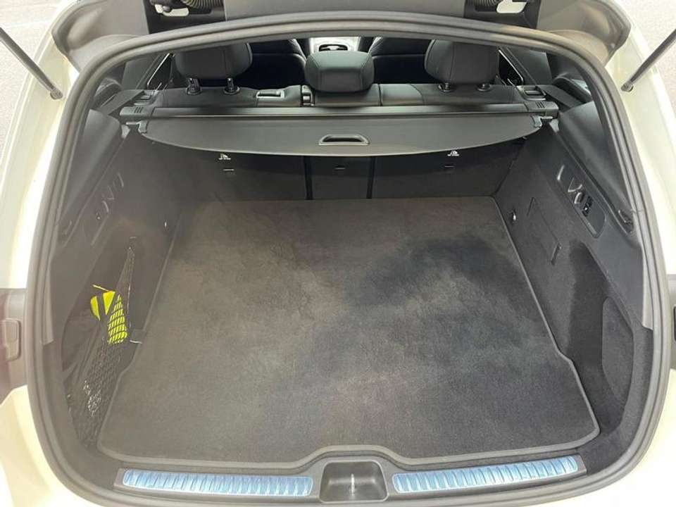Mercedes-Benz GLC 200 - Imagem 11