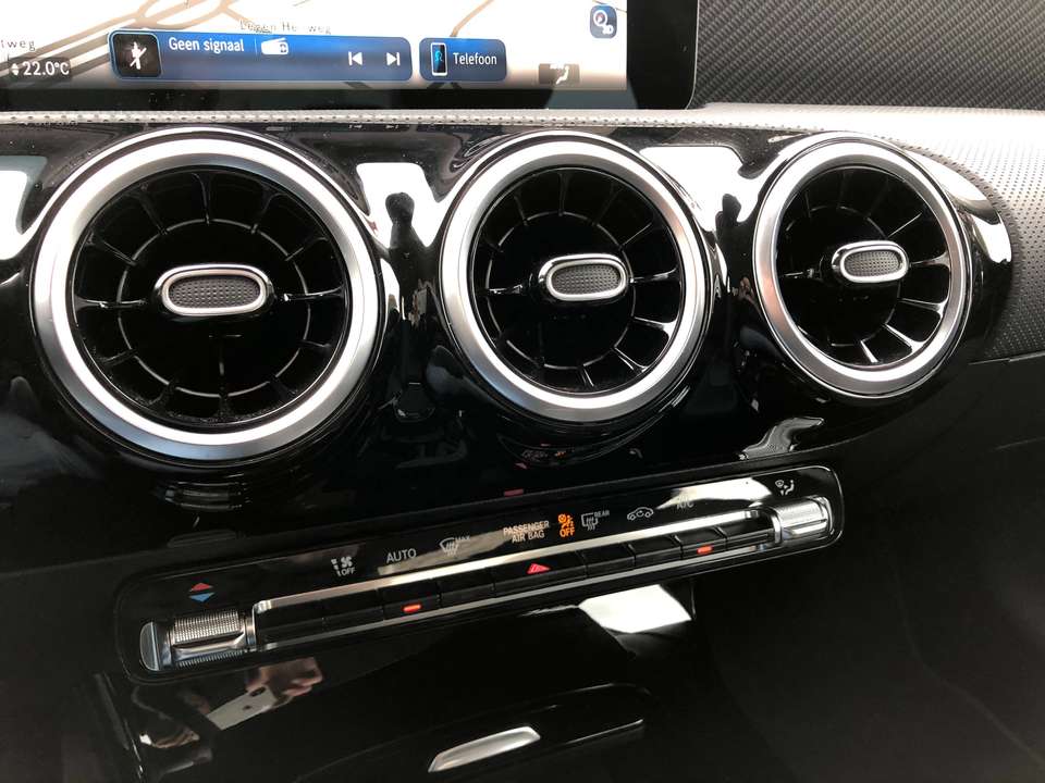 Mercedes-Benz A 180 - Imagem 17