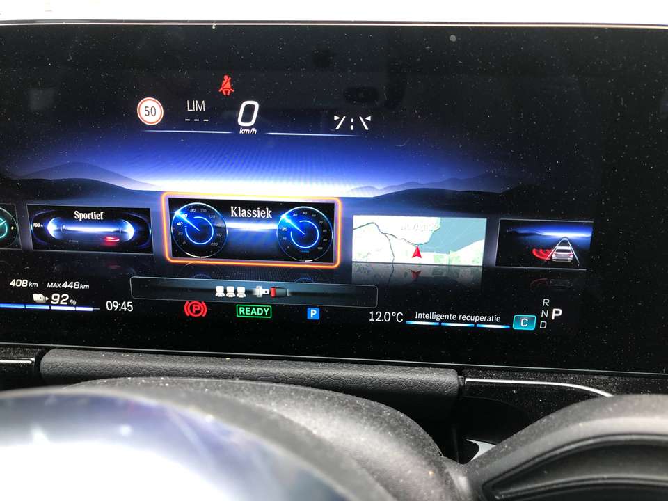 Mercedes-Benz EQA 350 - Imagem 17