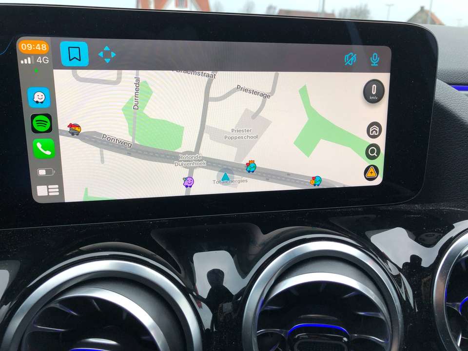 Mercedes-Benz EQA 350 - Imagem 20