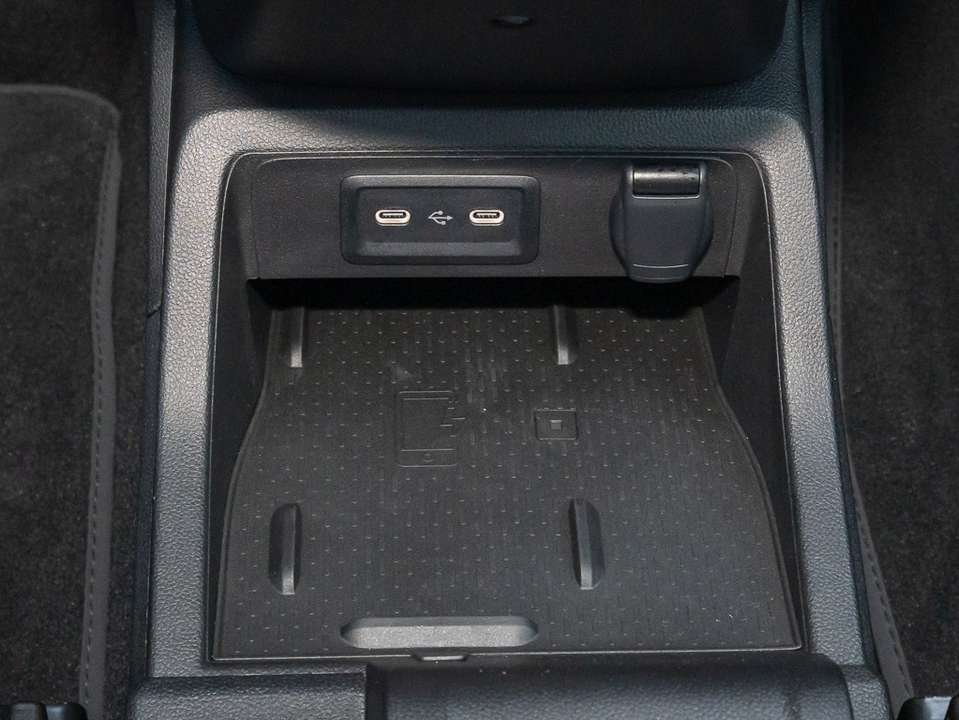 Mercedes-Benz T-Class - Imagem 12