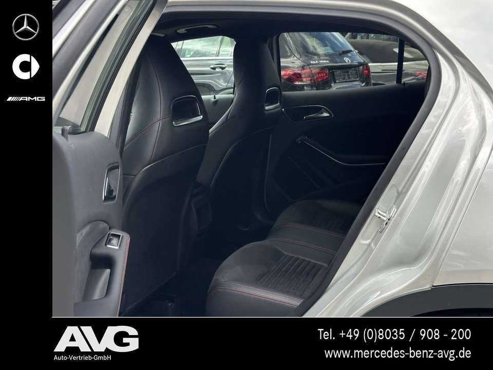 Mercedes-Benz GLA 220 - Imagem 14