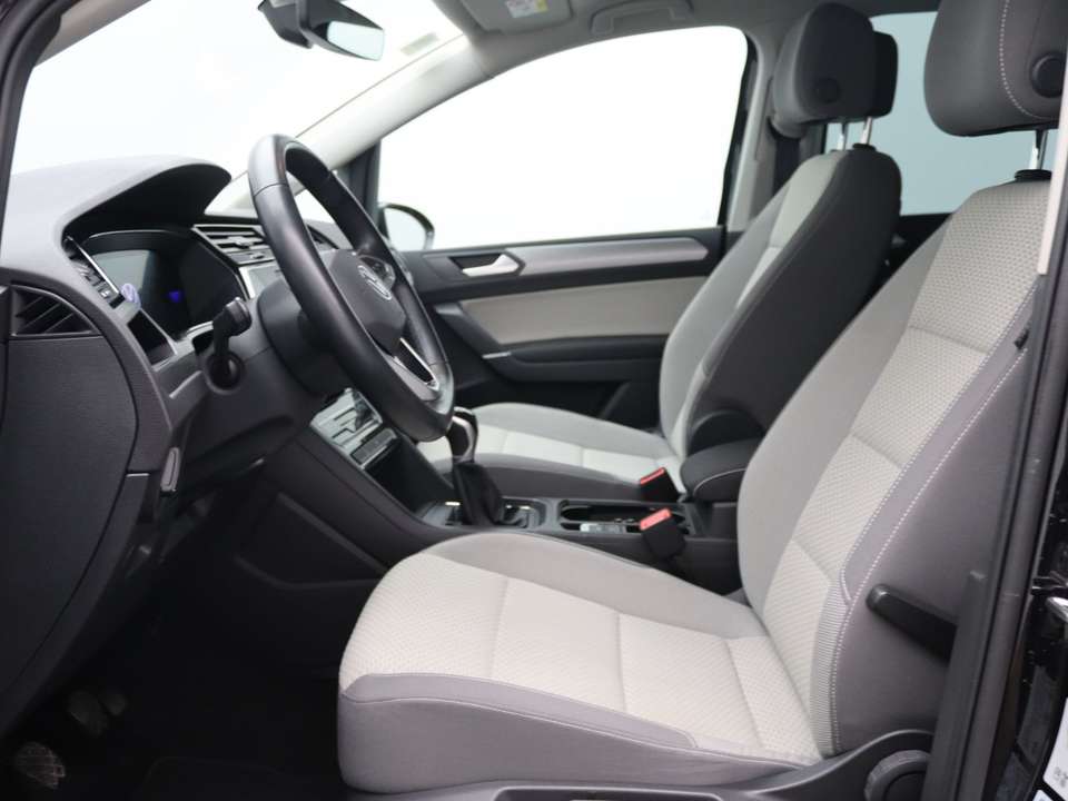 Volkswagen Touran - Imagem 12
