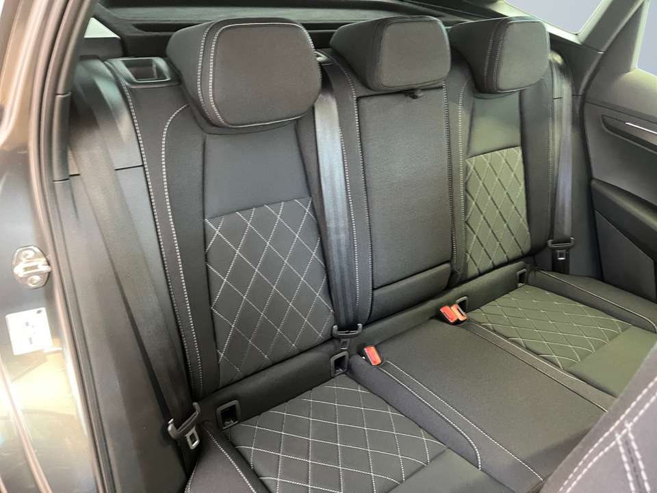 Skoda Karoq - Imagem 11