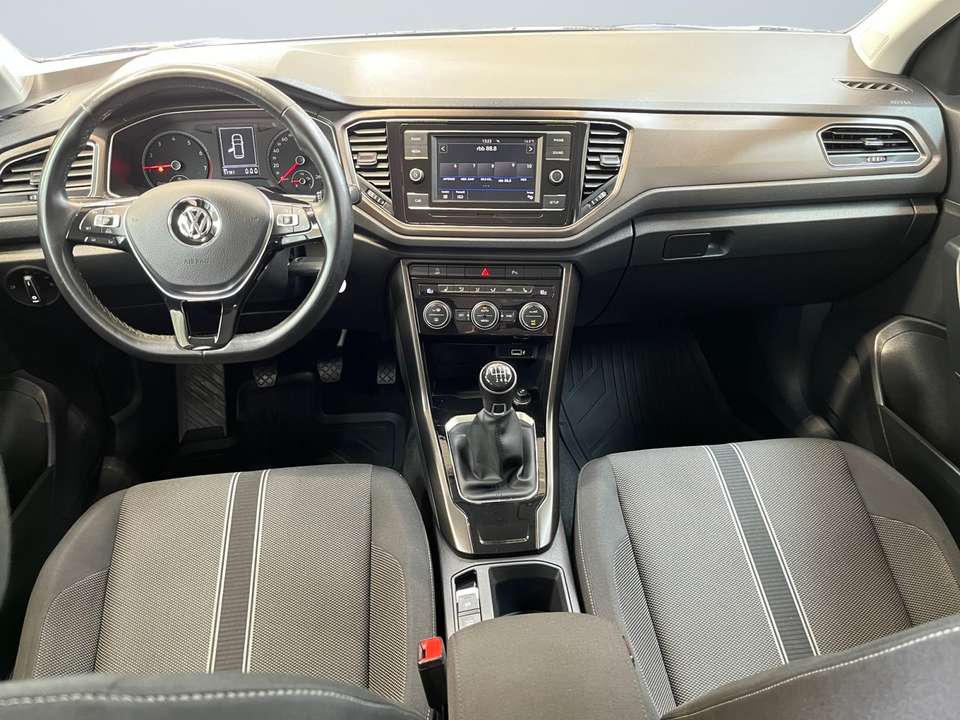 Volkswagen T-Roc - Imagem 8