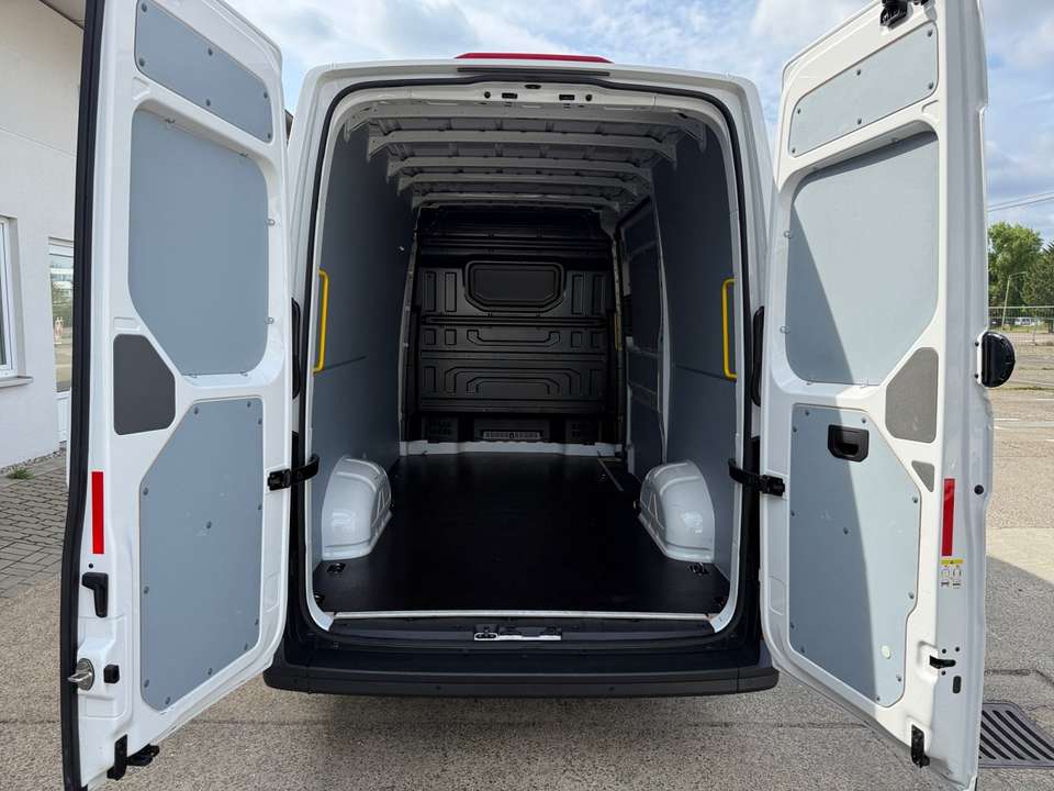 Volkswagen Crafter - Imagem 14