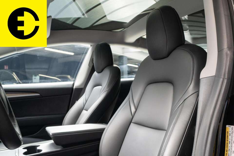 Tesla Model 3 - Imagem 4