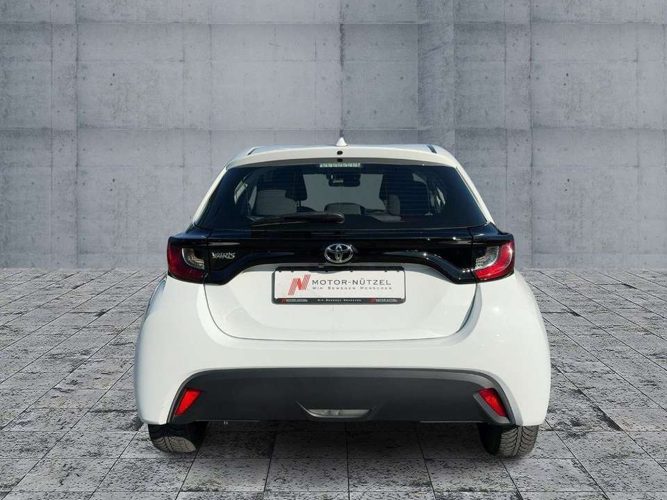 Toyota Yaris - Imagem 5