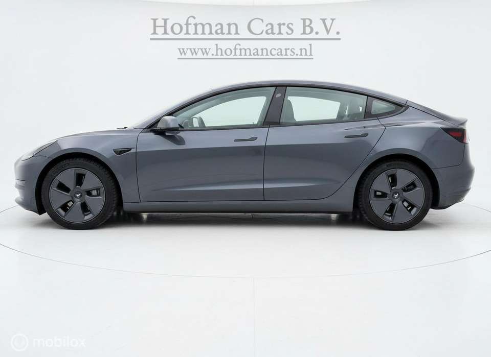 Tesla Model 3 - Imagem 3