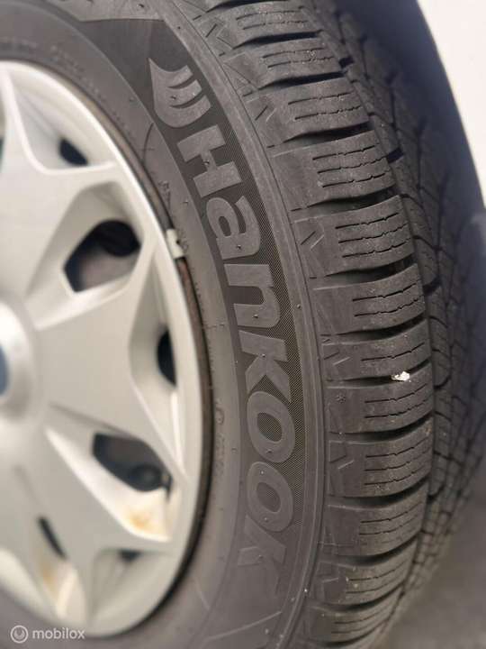 Ford Transit Connect - Imagem 13