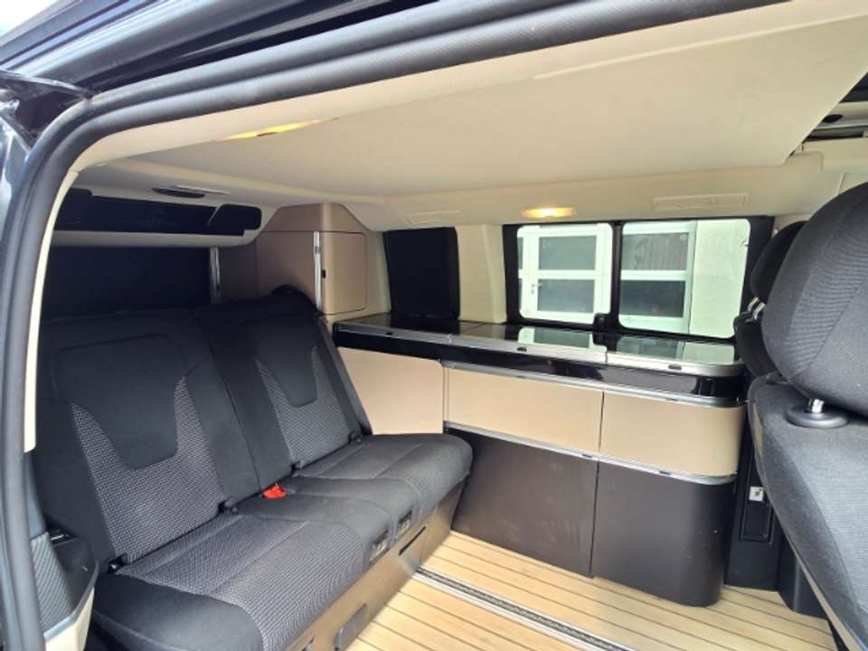 Mercedes-Benz V 300 - Imagem 9