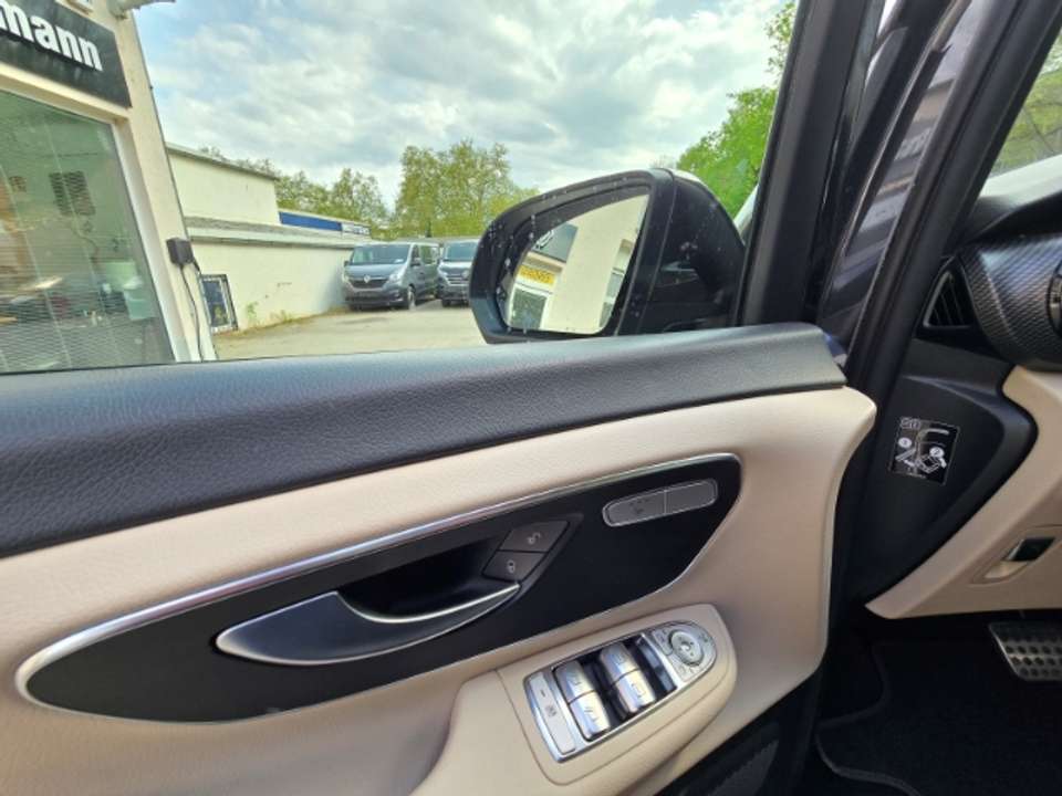 Mercedes-Benz V 300 - Imagem 14