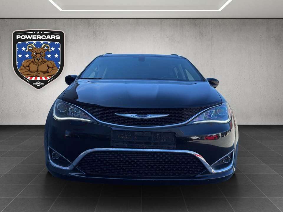 Chrysler Pacifica - Imagem 2
