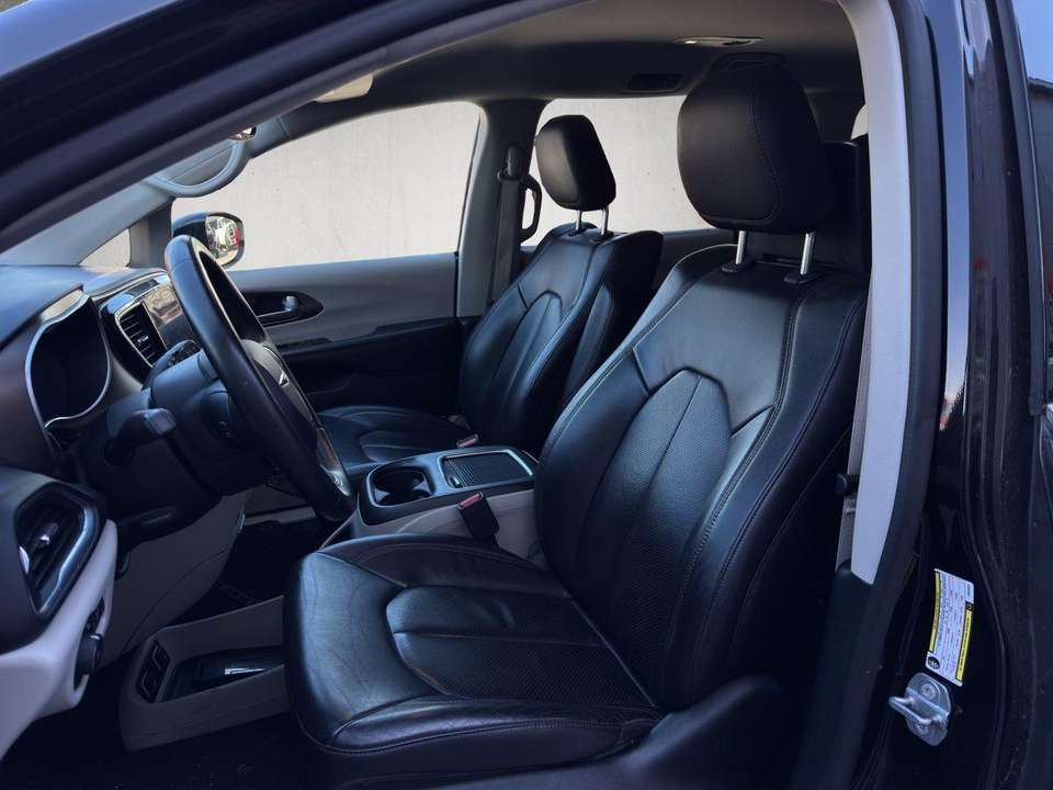 Chrysler Pacifica - Imagem 9