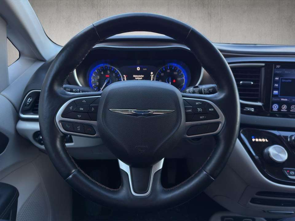 Chrysler Pacifica - Imagem 10