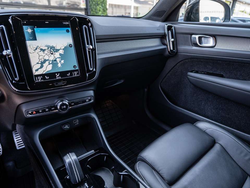 Volvo XC40 - Imagem 2