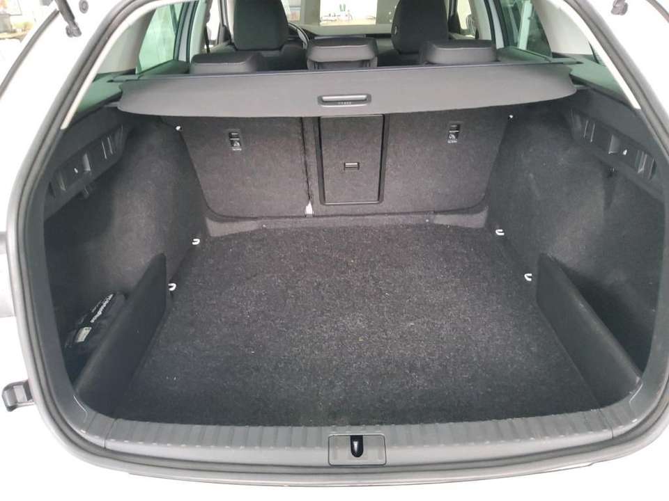 Skoda Octavia - Imagem 9